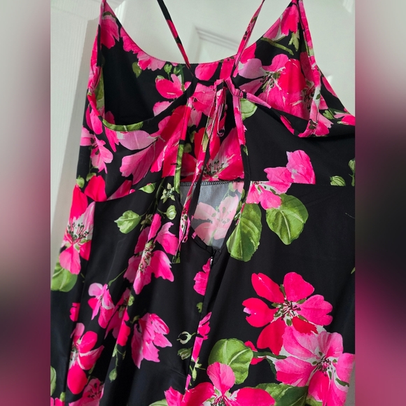 Nasty Gal floral dress in size 12 - Picture 4 of 7
